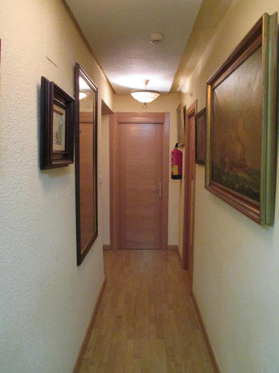 Hostal Pradillo Mostoles Exterior photo