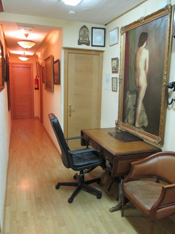 Hostal Pradillo Mostoles Exterior photo